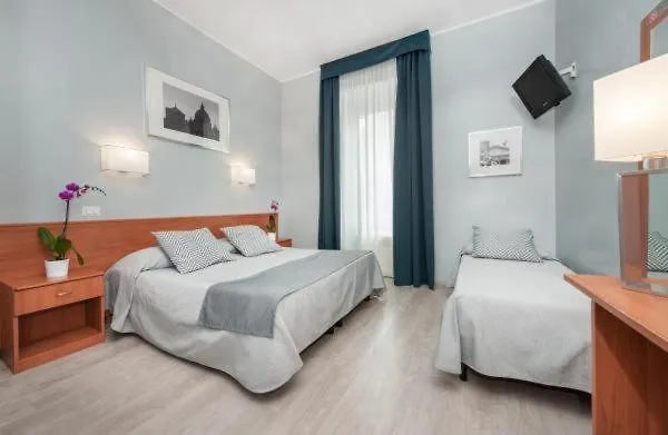 Hotel Roi Rom 0*,  Italien